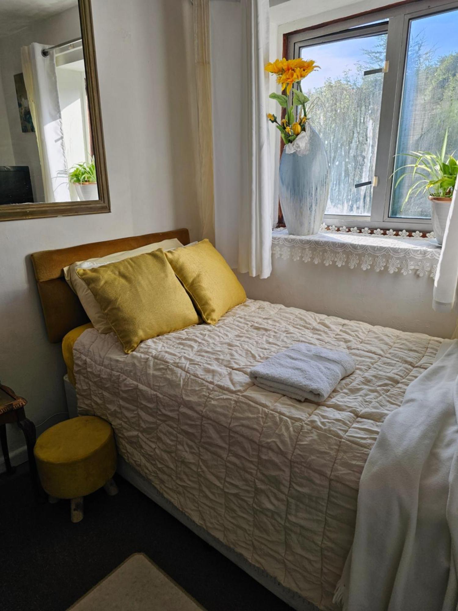 Cuisinease Apartman Ollerton Kültér fotó